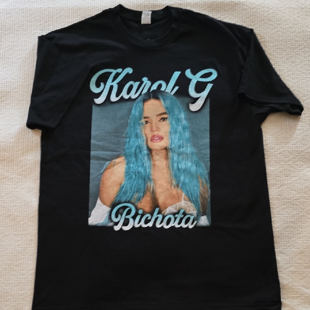 CAROL G BICHOTA T-Shirt with Blue Graphic Print NEW NO TAGS SIZE L